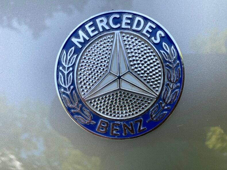 Imagen 50/50 de Mercedes-Benz 500 SL (1989)