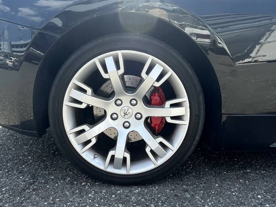 Image 11/39 de Maserati GranTurismo S (2010)