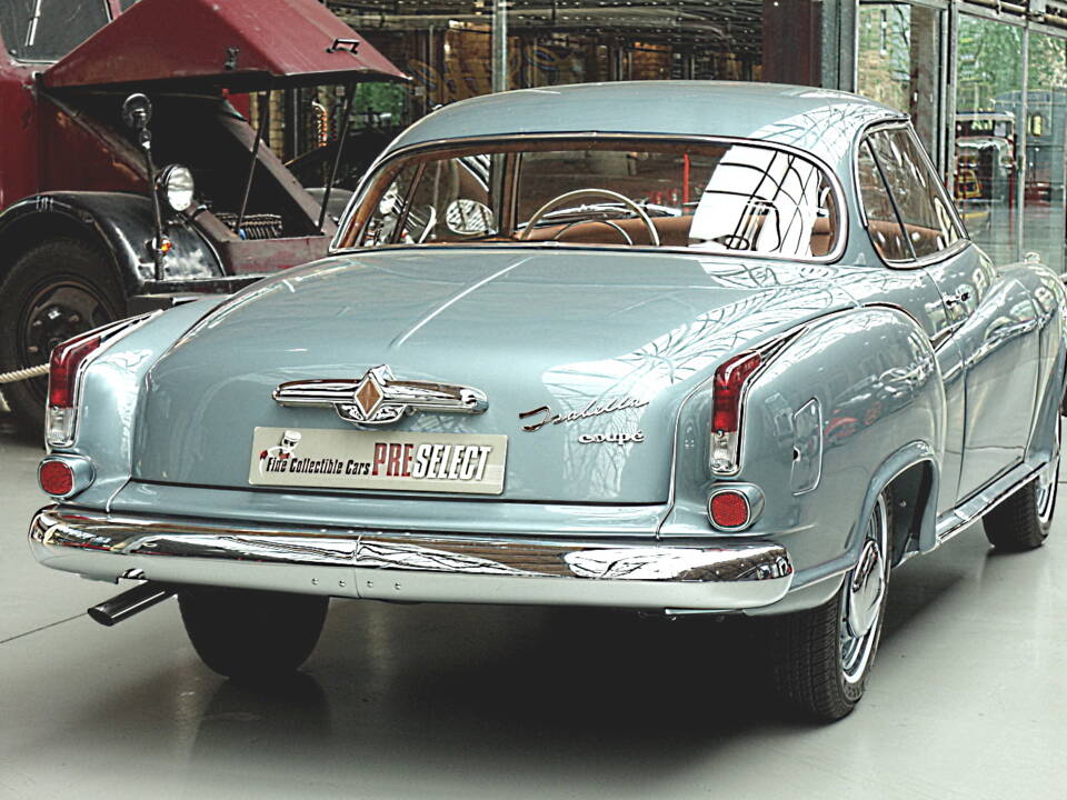 Image 11/42 of Borgward Isabella Coupe (1961)
