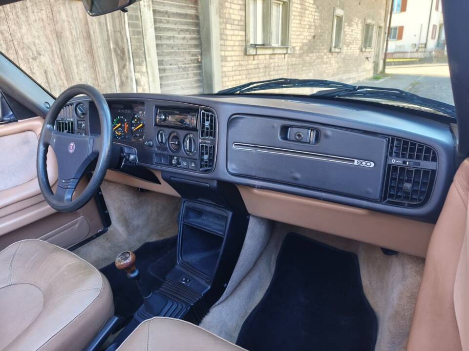 Image 15/24 of Saab 900 2.1 i 16V (1991)