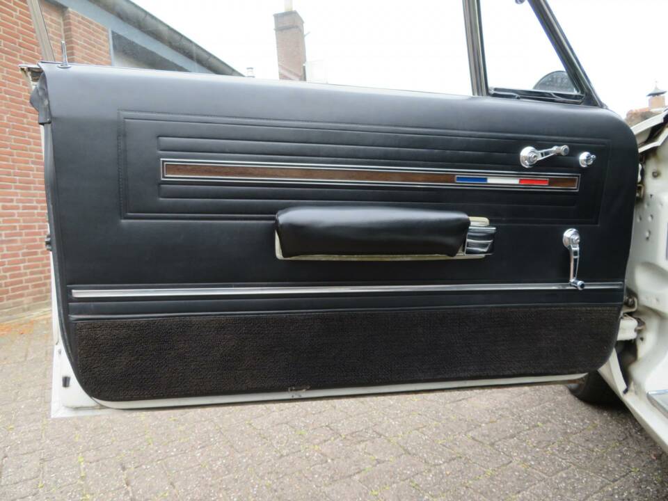 Image 14/26 de Plymouth Sport Fury (1966)