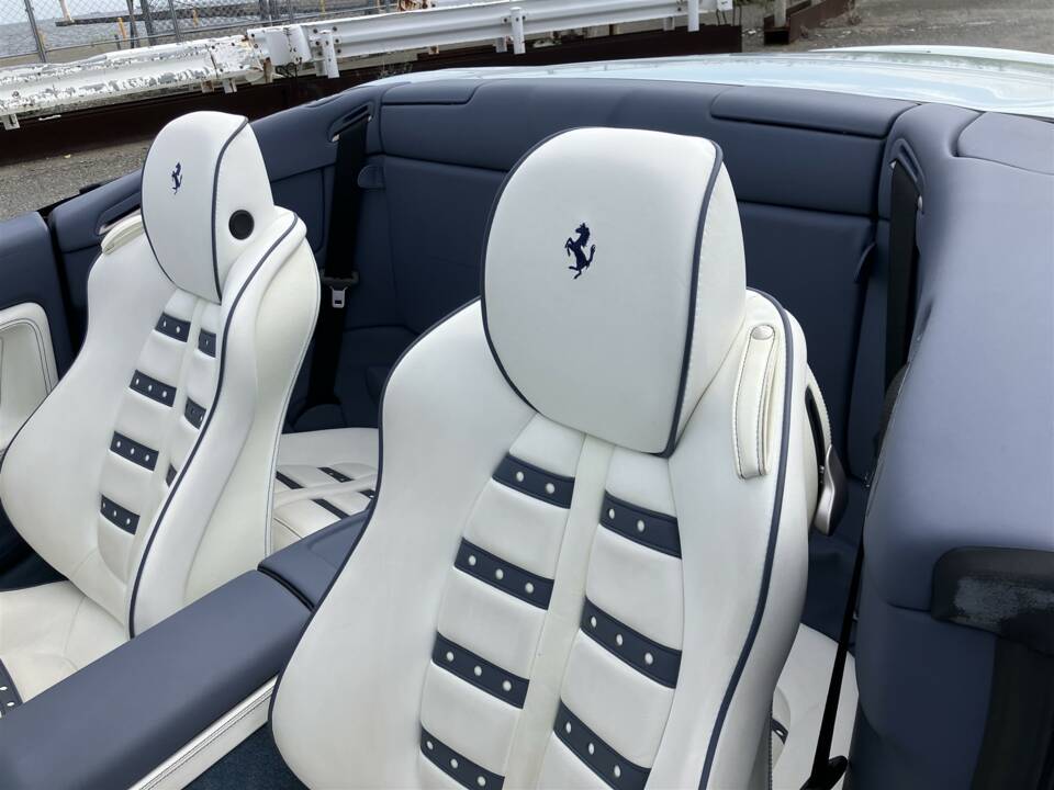 Afbeelding 23/66 van Ferrari California 30 (2013)