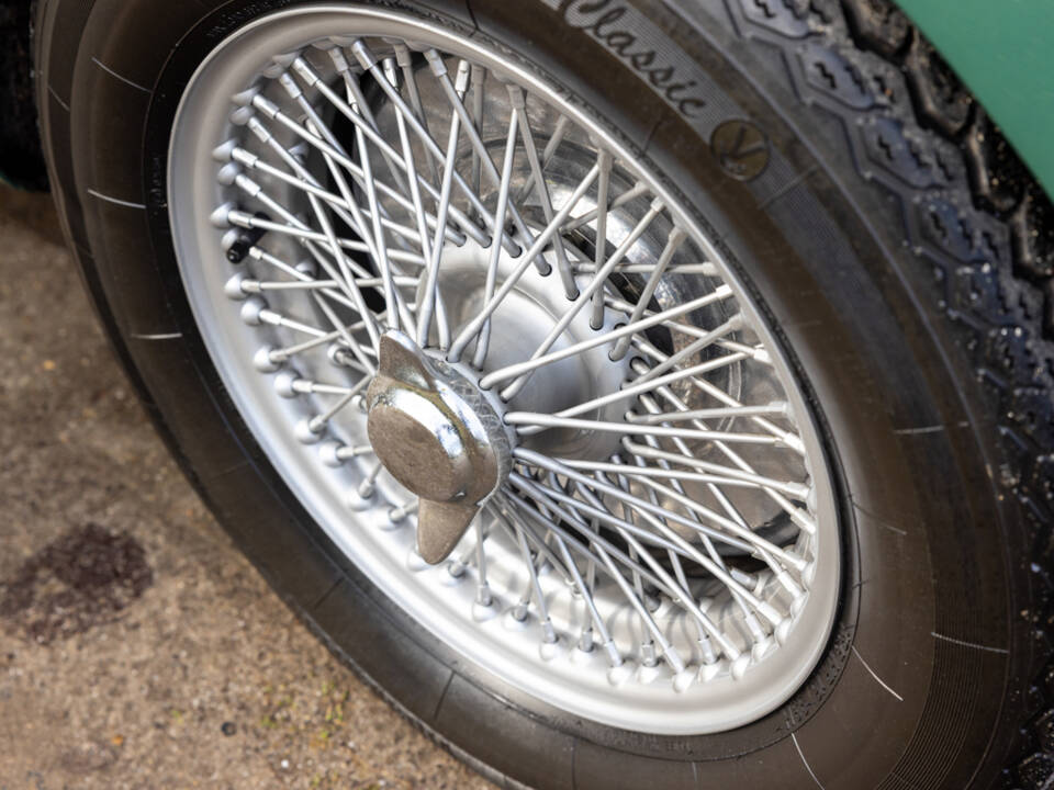 Image 43/50 of Aston Martin DB 2&#x2F;4 Mk III (1958)
