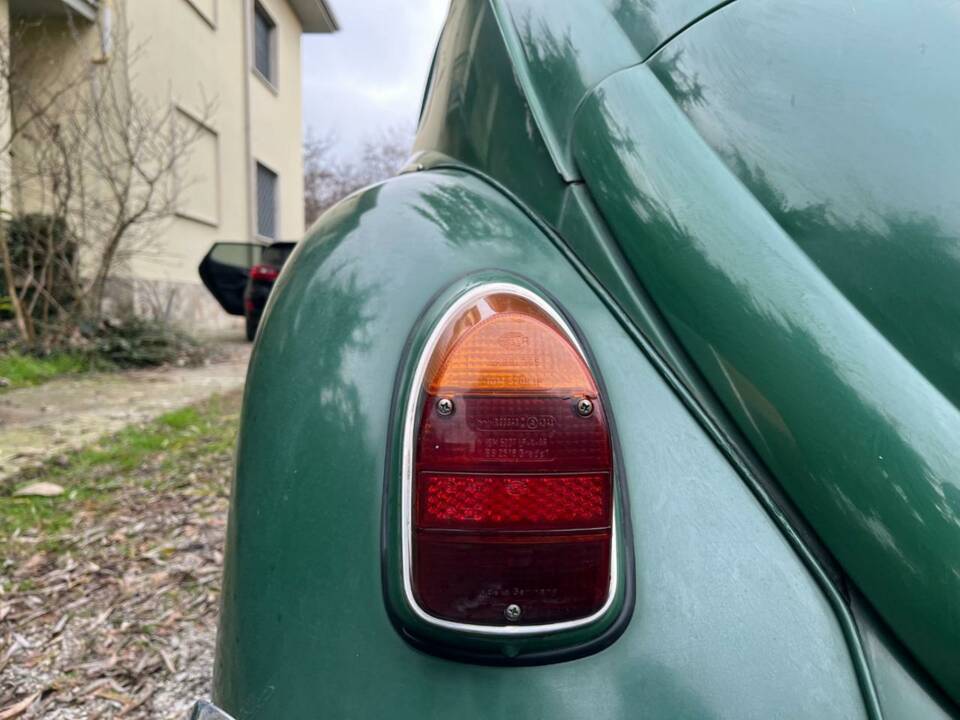 Image 36/43 of Volkswagen Beetle 1200 (1970)