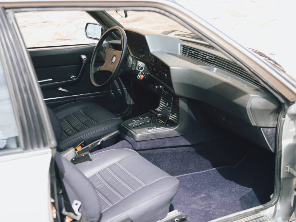 Bild 95/106 von BMW 633 CSi (1976)