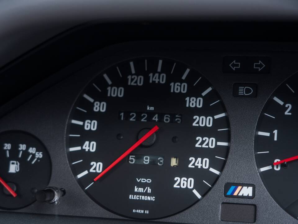 Afbeelding 23/53 van BMW M3 (1991)
