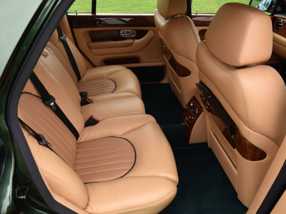 Immagine 43/50 di Bentley Arnage Green Label (1998)