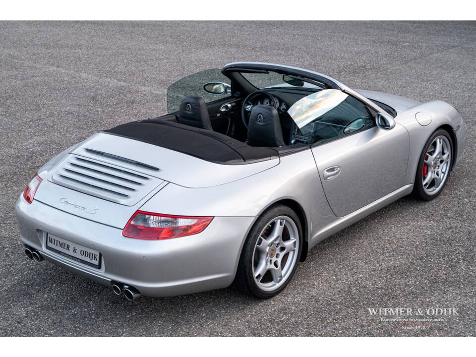 Bild 6/29 von Porsche 911 Carrera S (2005)