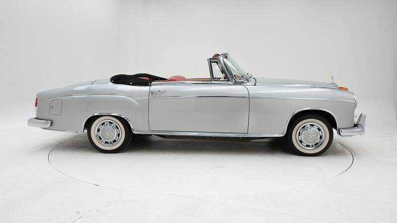 Image 9/15 of Mercedes-Benz 220 S Cabriolet (1959)
