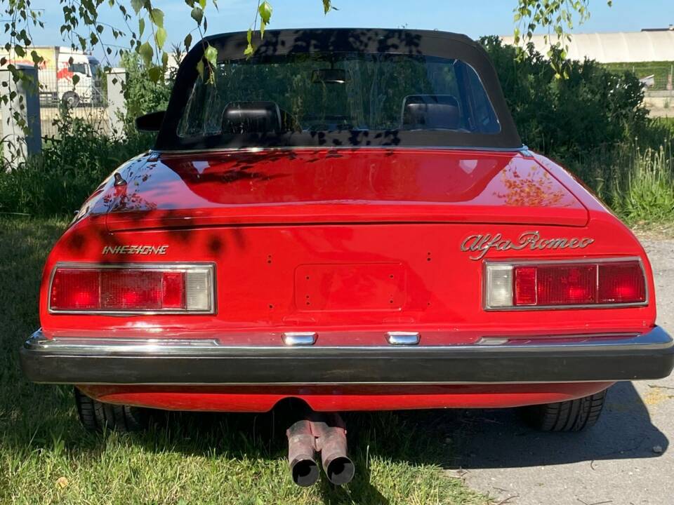 Image 4/5 of Alfa Romeo 2000 Spider Veloce (1976)