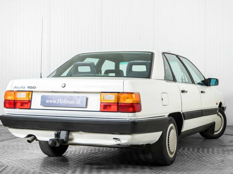Image 44/50 of Audi 100 - 1.8 (1987)