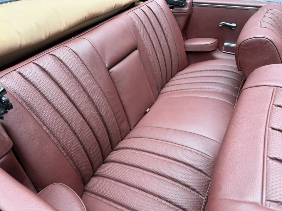 Afbeelding 30/36 van Mercedes-Benz 250 SE (1966)