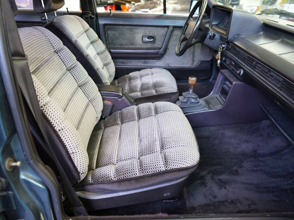Immagine 20/39 di Audi 200 5T (1982)