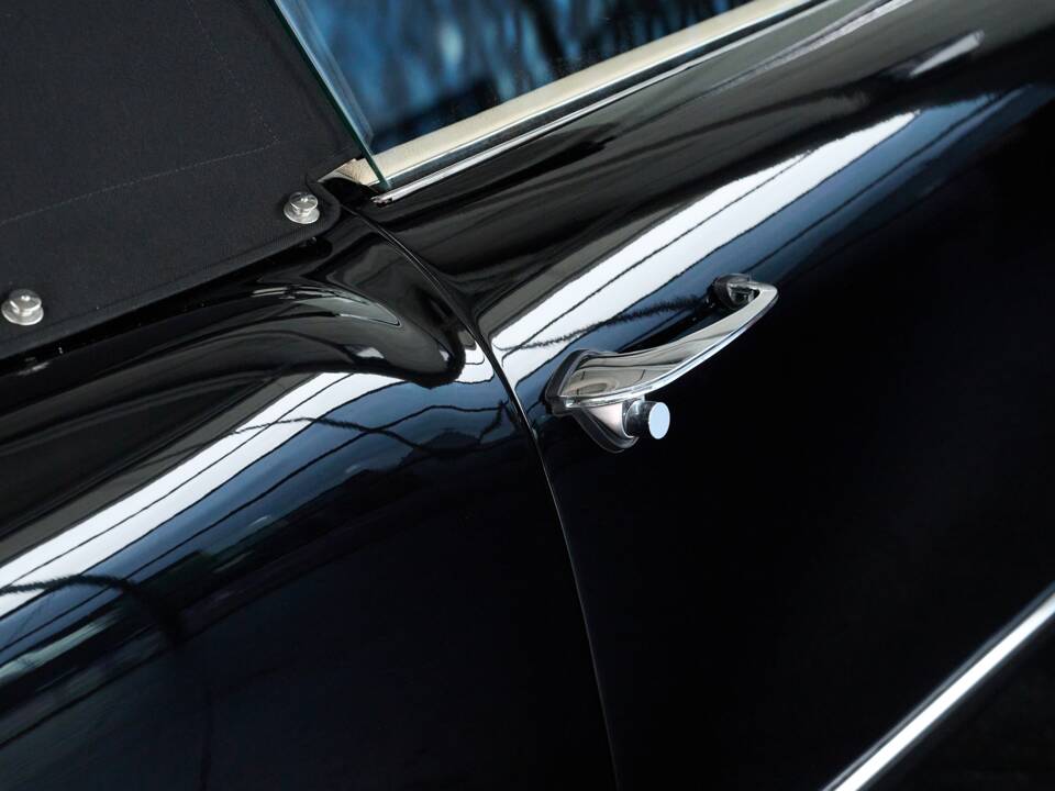 Image 23/50 of Alfa Romeo 2000 Spider (1959)