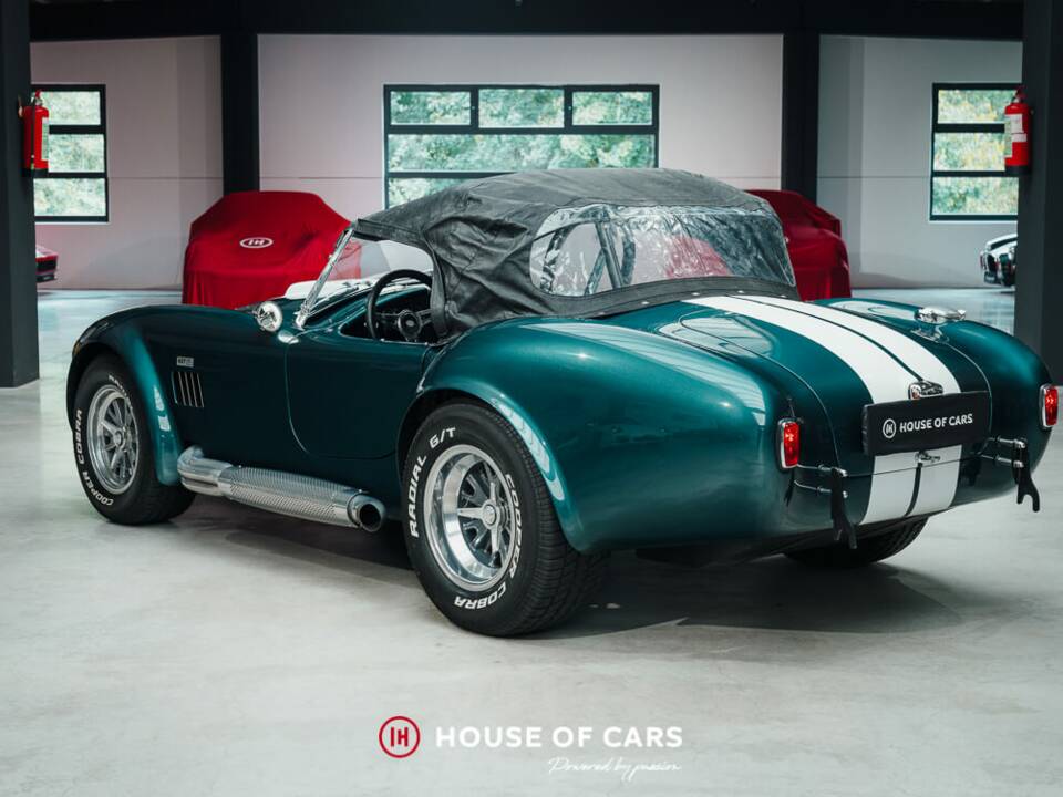 Imagen 9/25 de AC Cobra 427 (1965)