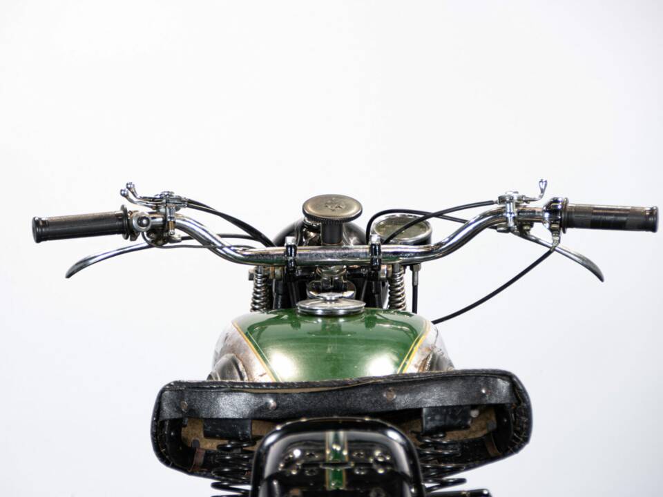 Image 27/50 de Ariel W/NG 350 (1941)