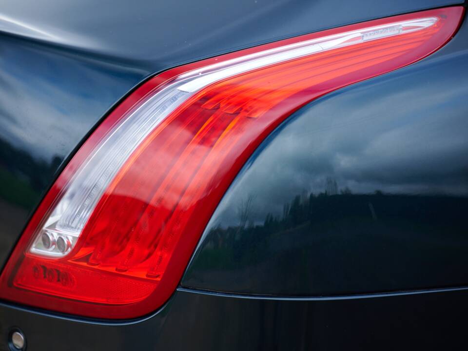 Image 17/50 of Jaguar XJ 5.0 (2010)