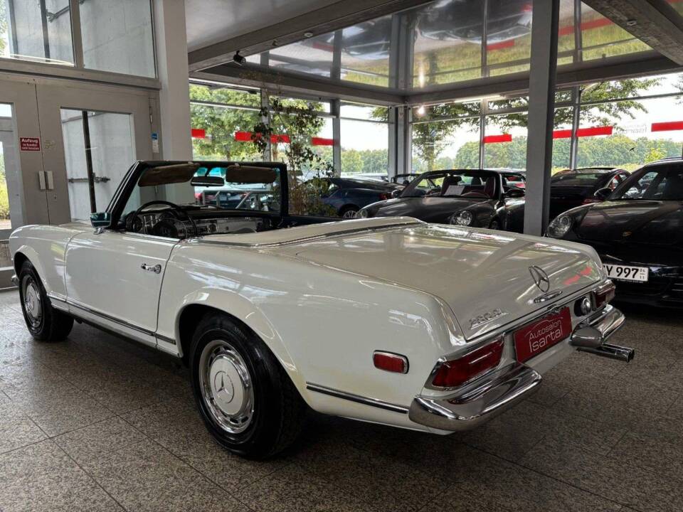 Bild 22/27 von Mercedes-Benz 280 SL (1968)