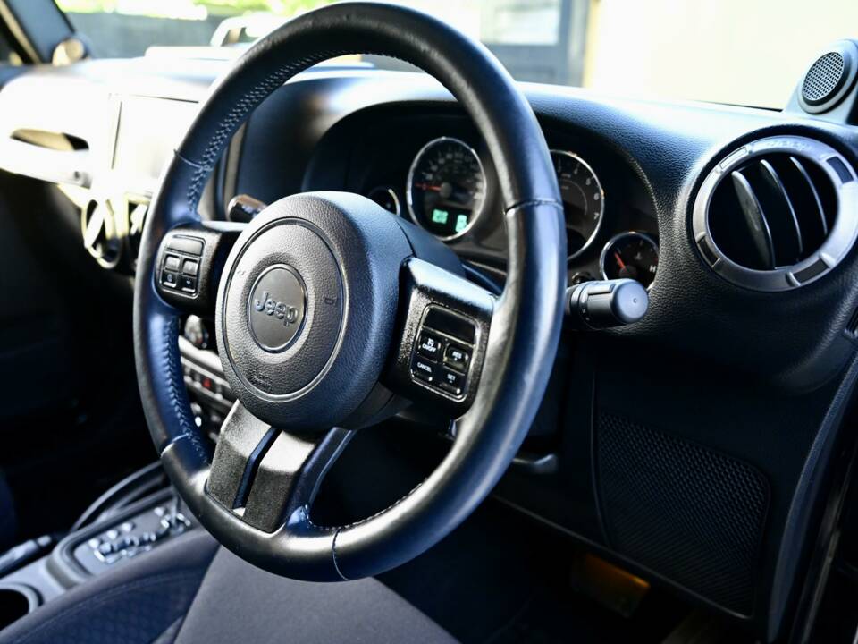 Image 30/50 of Jeep Wrangler 3.6 V6 (2014)