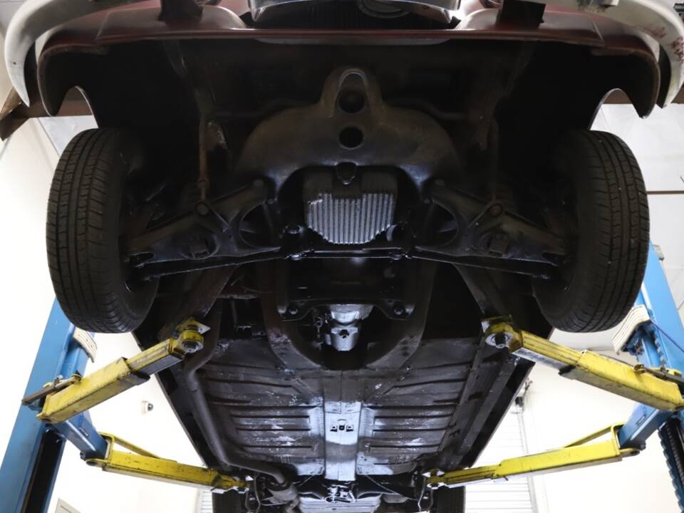 Immagine 32/34 di Mercedes-Benz 220 S (1957)