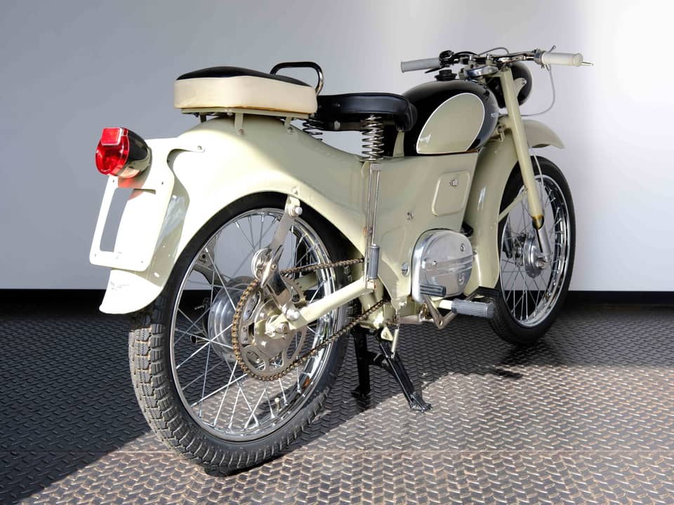 Bild 55/61 von Moto Guzzi Zigolo Turismo (1954)