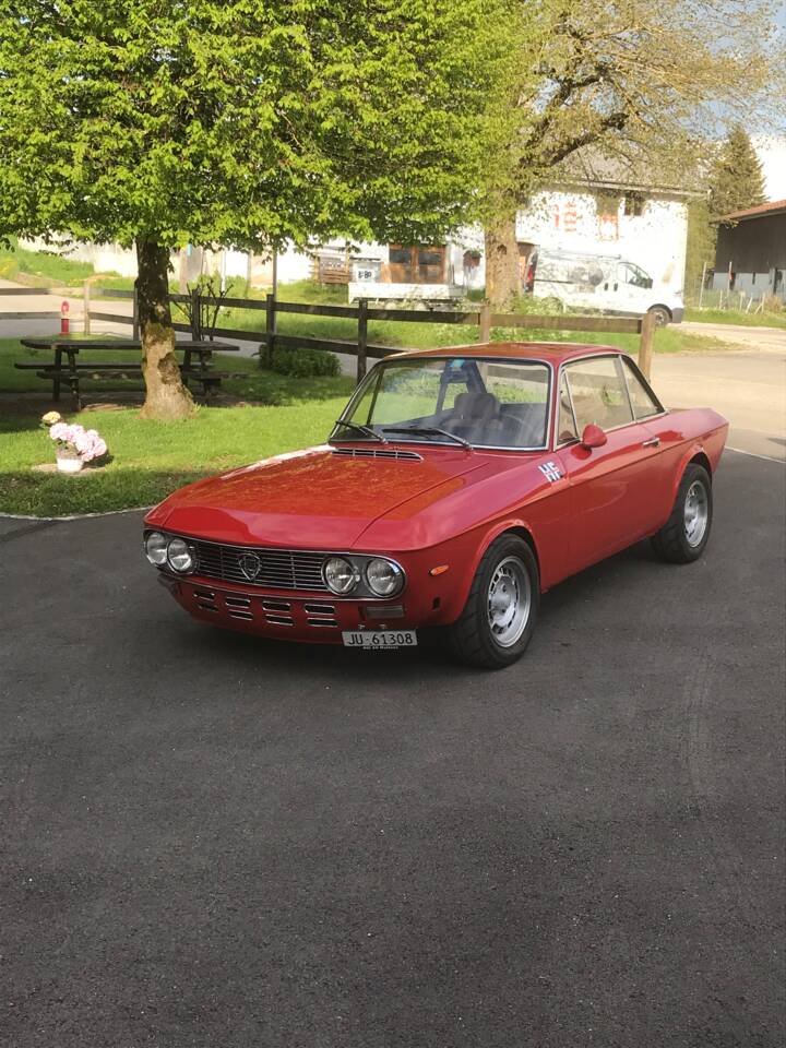 Image 5/11 of Lancia Fulvia 1.3 S (1971)