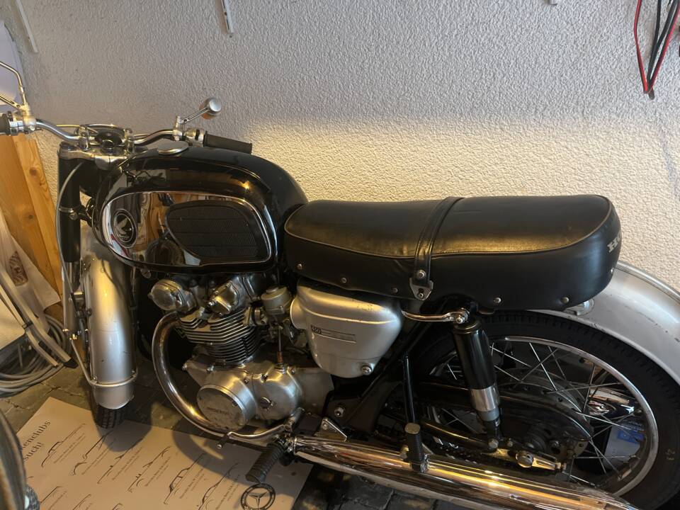 Image 2/4 of Honda CB 450 (1966)