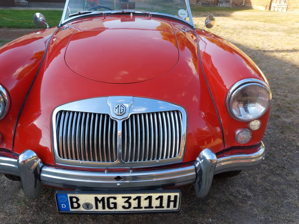 Immagine 2/47 di MG MGA 1500 (1957)