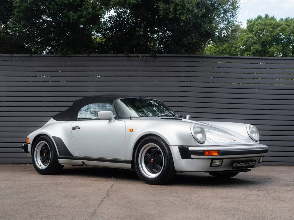 Image 9/68 of Porsche 911 Speedster 3.2 (1989)