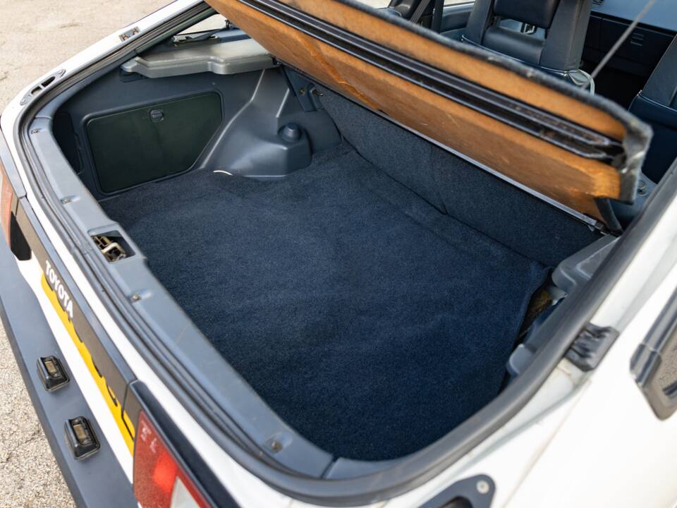 Bild 22/37 von Toyota Corolla GT (1986)