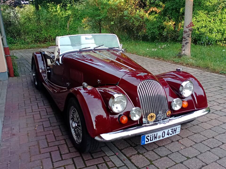 Image 32/51 of Morgan Plus 8 (1983)