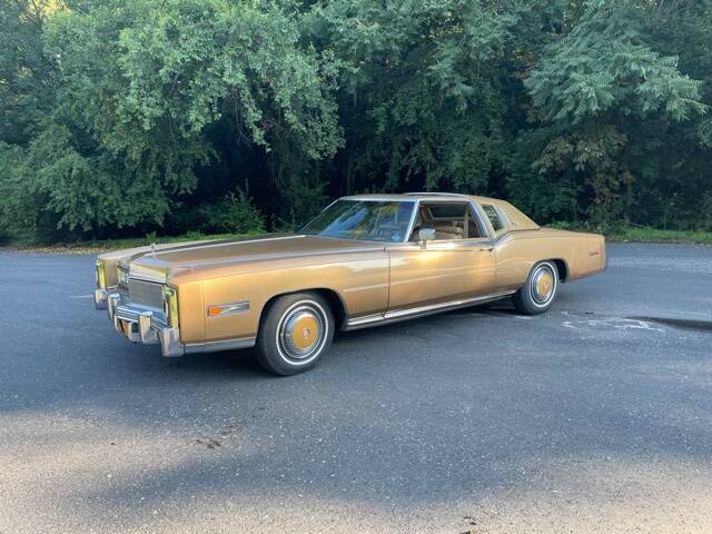 Bild 22/33 von Cadillac Fleetwood Eldorado Biarritz Coupe (1977)