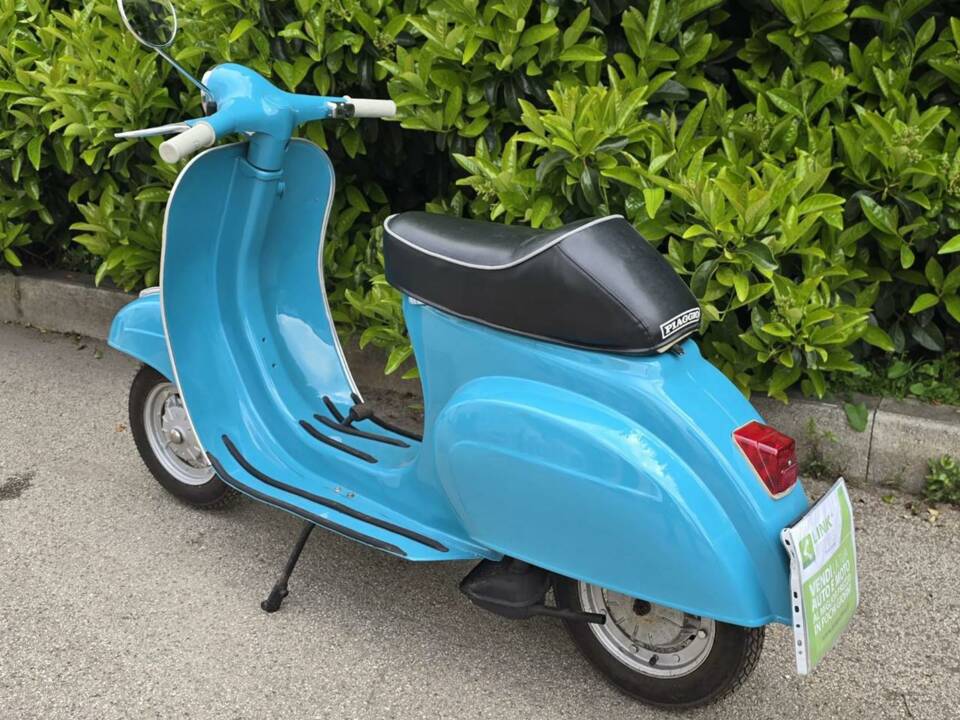 Image 11/21 of Piaggio Vespa 50 R (1971)