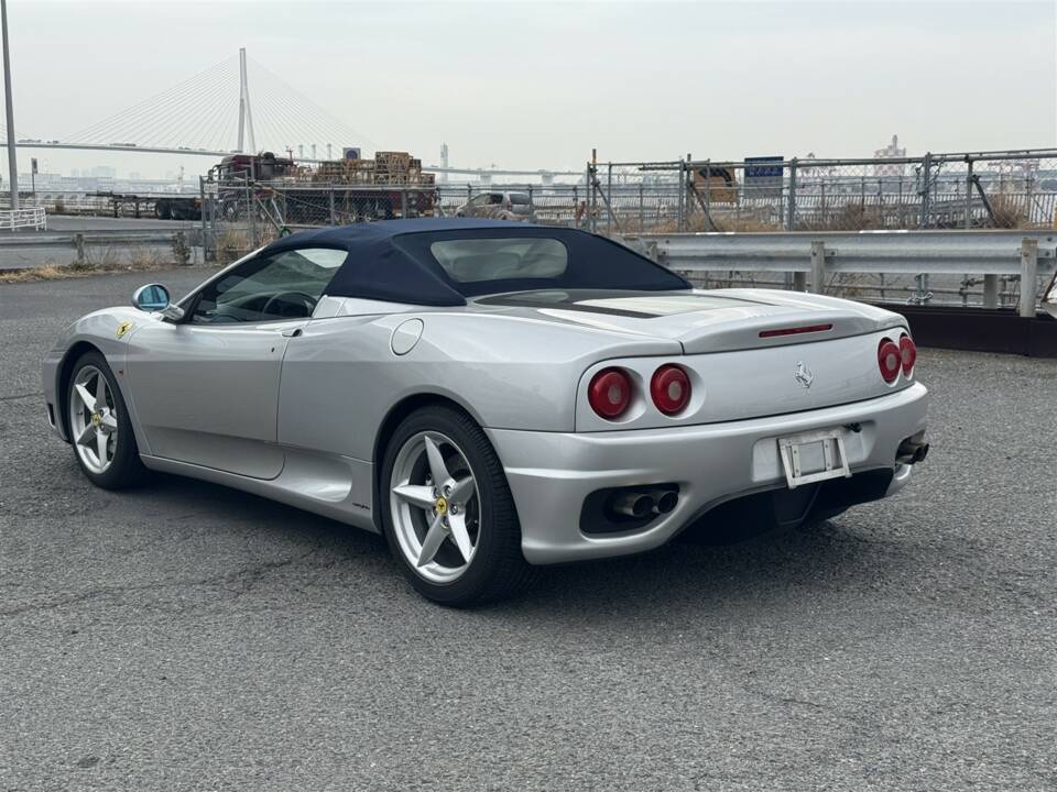 Immagine 5/44 di Ferrari 360 Spider (2004)