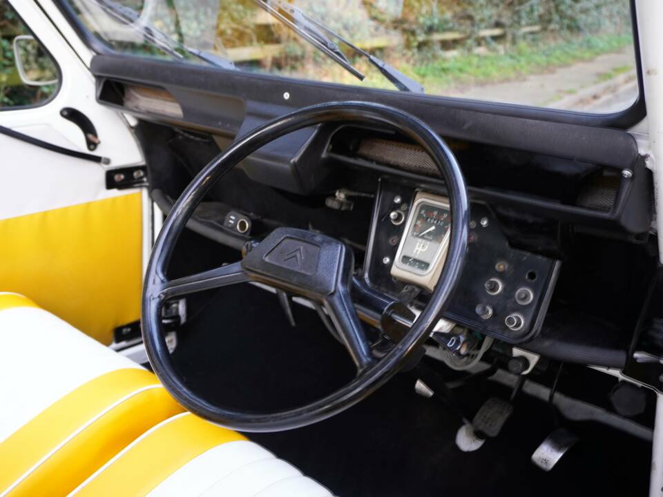 Bild 8/17 von Citroën 2 CV 6 (1985)