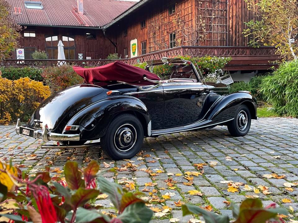 Image 3/17 de Mercedes-Benz 220 Cabriolet A (1954)