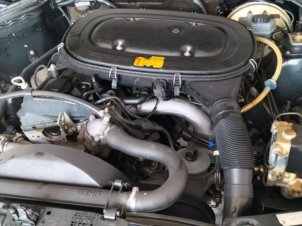 Immagine 7/7 di Mercedes-Benz 190 E 1.8 (1993)