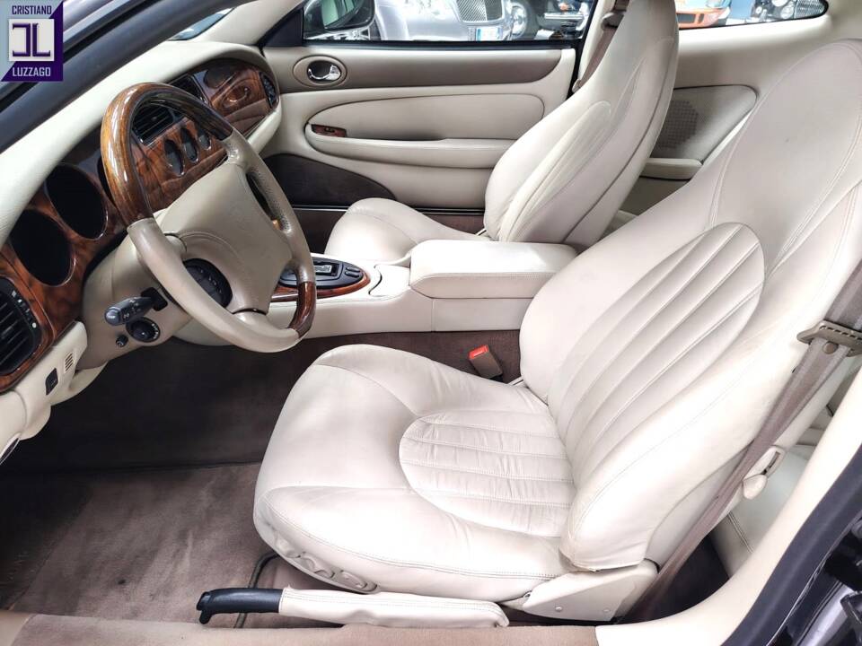 Bild 36/65 von Jaguar XKR (1998)