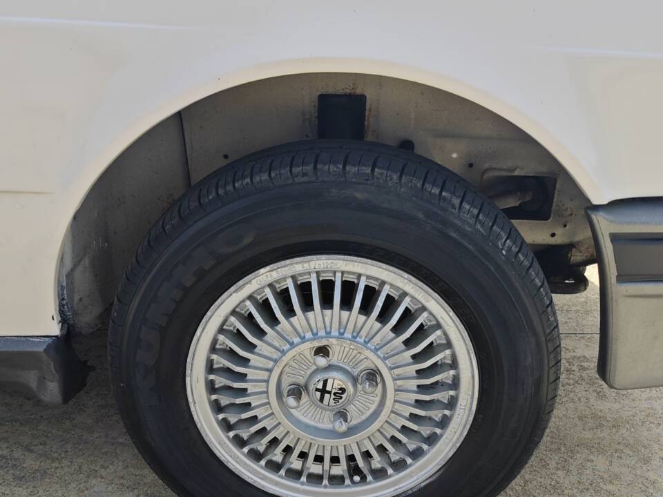 Bild 18/34 von Alfa Romeo Giulietta 1.6 (1983)
