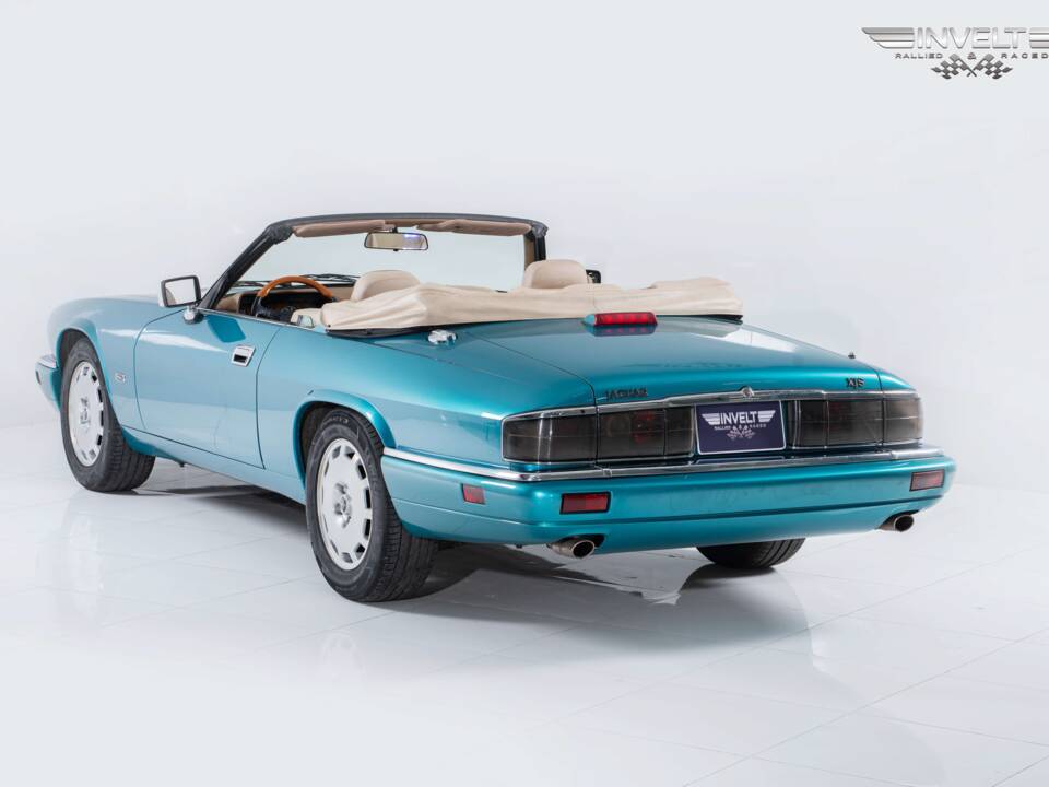 Afbeelding 6/24 van Jaguar XJS 4.0 Celebration (1996)