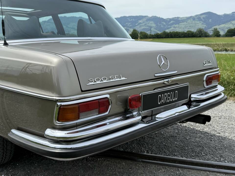 Afbeelding 76/89 van Mercedes-Benz 300 SEL 6.3 (1972)