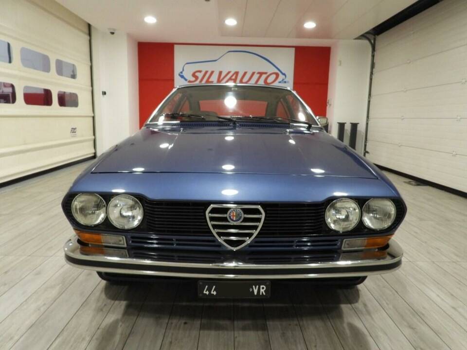 Bild 2/15 von Alfa Romeo Alfetta GT 1.6 (1977)