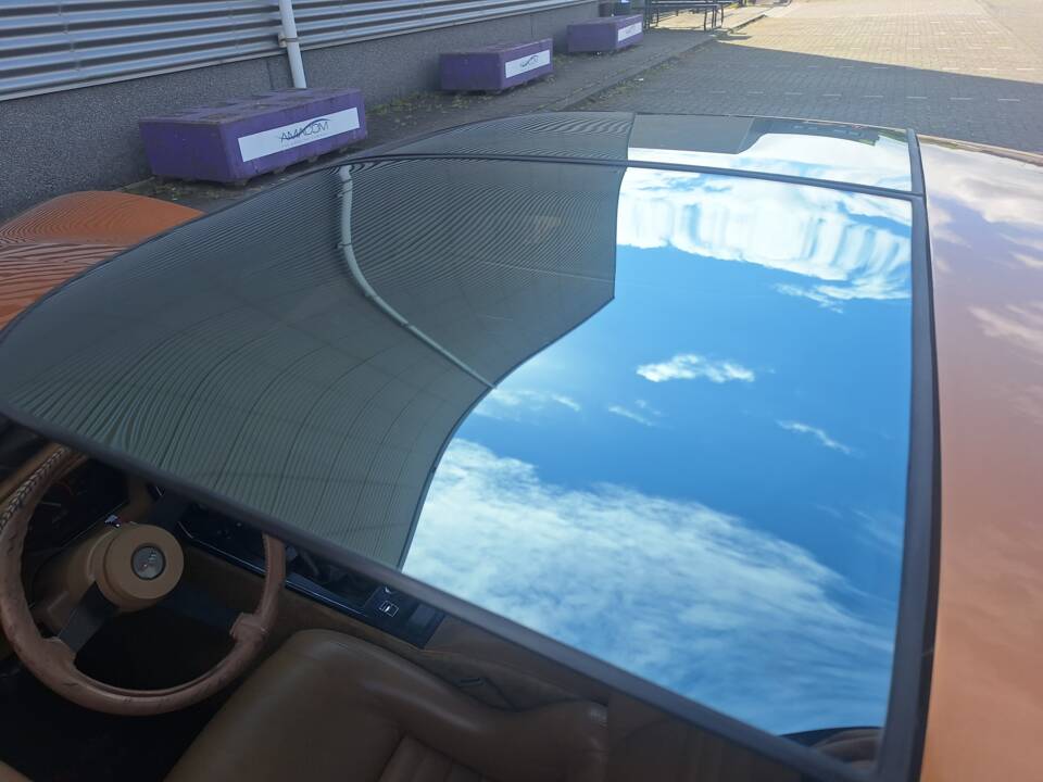 Image 9/25 of Chevrolet Corvette (1982)