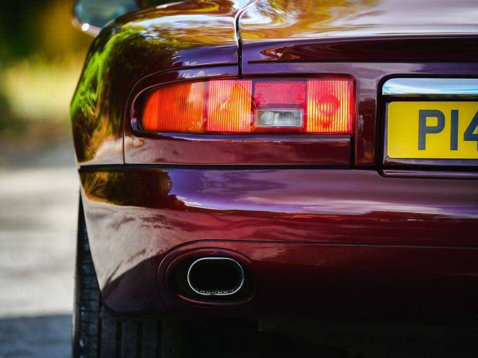 Obraz 33/50 pojazdu Aston Martin DB 7 (1997)