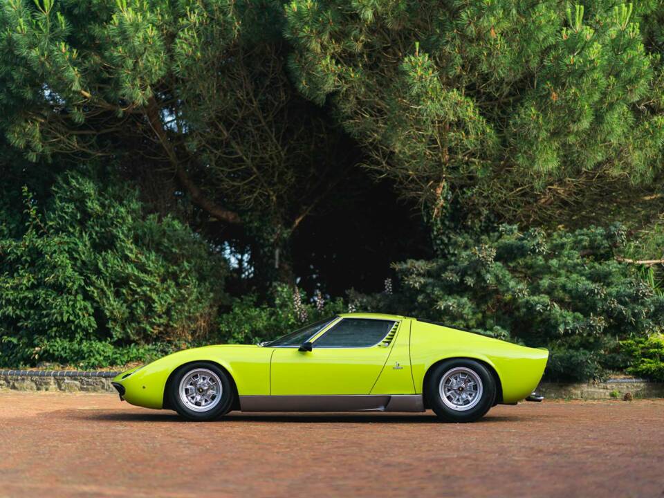 Bild 9/30 von Lamborghini Miura P 400 S (1968)
