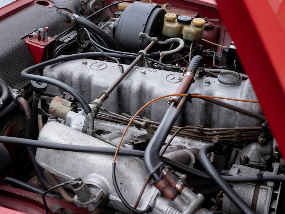Immagine 5/18 di Mercedes-Benz 280 SL (1970)