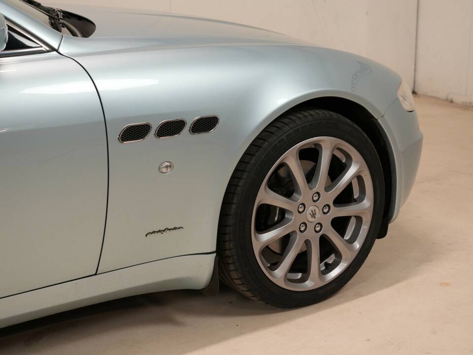 Bild 12/38 von Maserati Quattroporte 4.2 (2005)