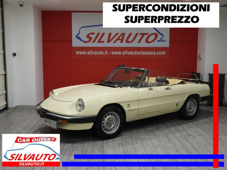Bild 1/15 von Alfa Romeo 1.6 Spider (1983)