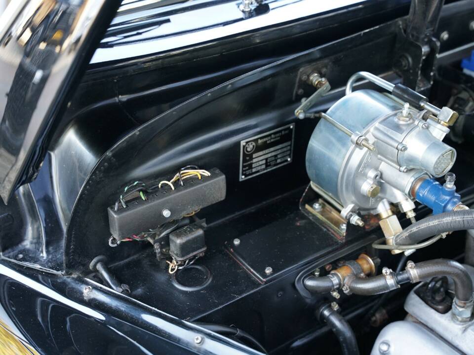 Afbeelding 28/50 van BMW 502 - 3.2 Litre (1958)