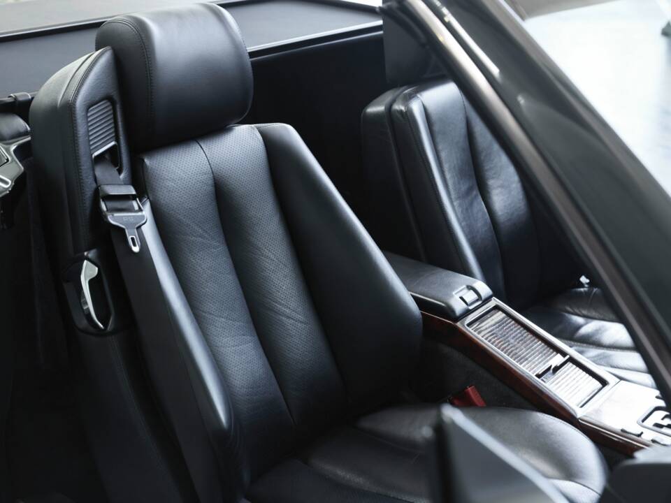 Image 35/50 of Mercedes-Benz 600 SL (1993)